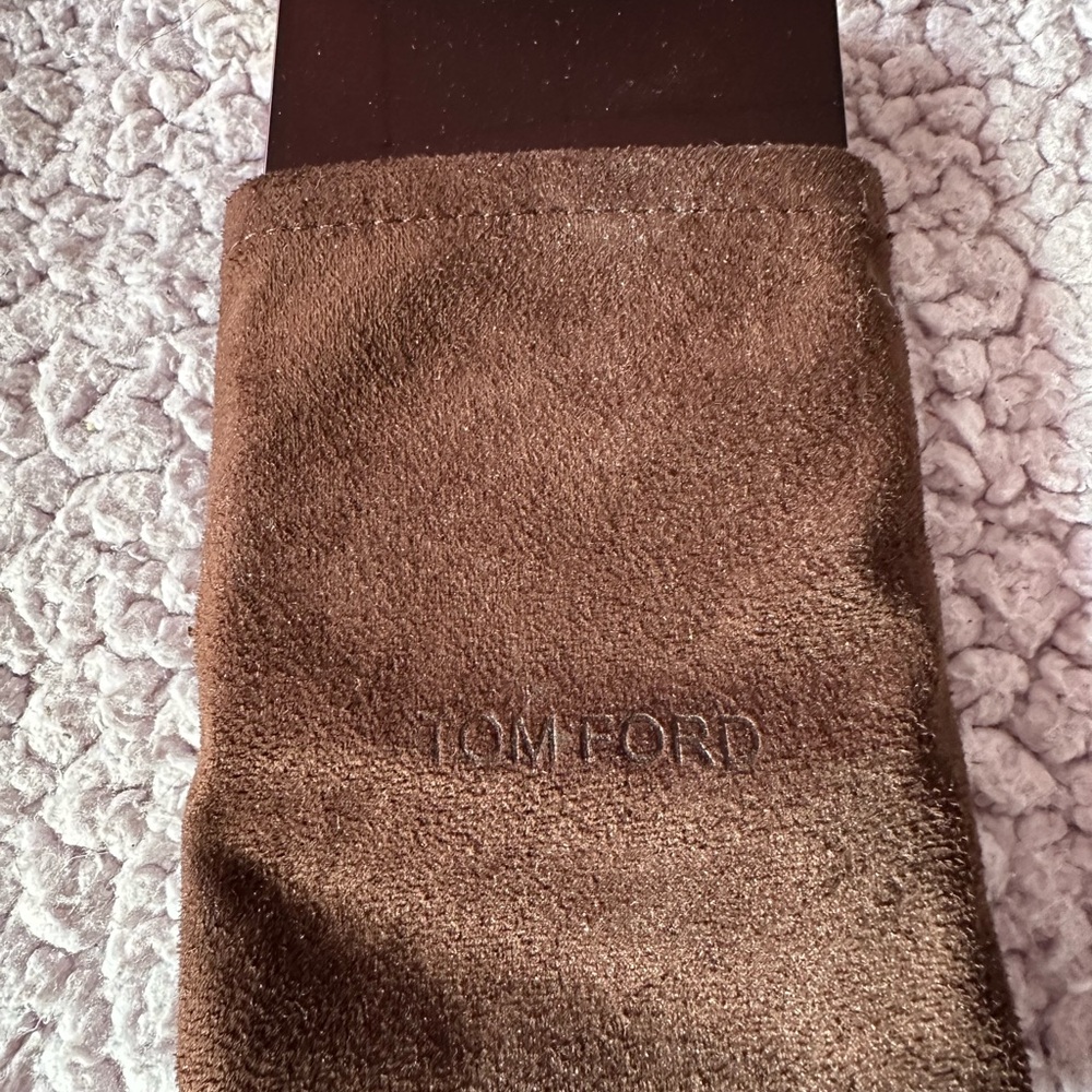 🧚🏽Tom Ford Eyeshadow in Rich Brown